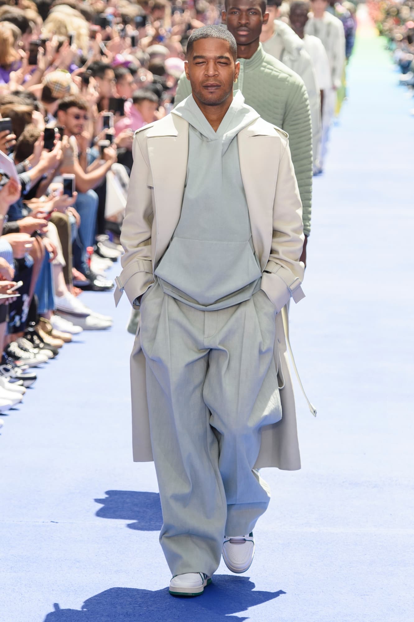 Virgil Abloh stages his first Louis Vuitton show in Paris – Louis Vuitton  SS19 menswear