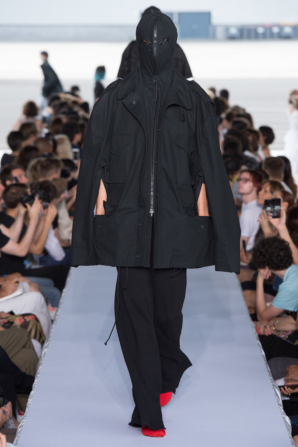 vetements-spring-summer-2019-paris-couture-week-21 - ICON
