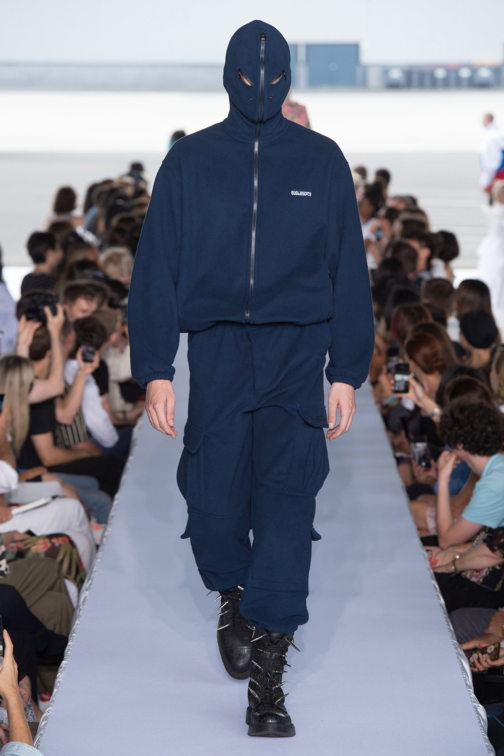 vetements-spring-summer-2019-paris-couture-week-27 - ICON