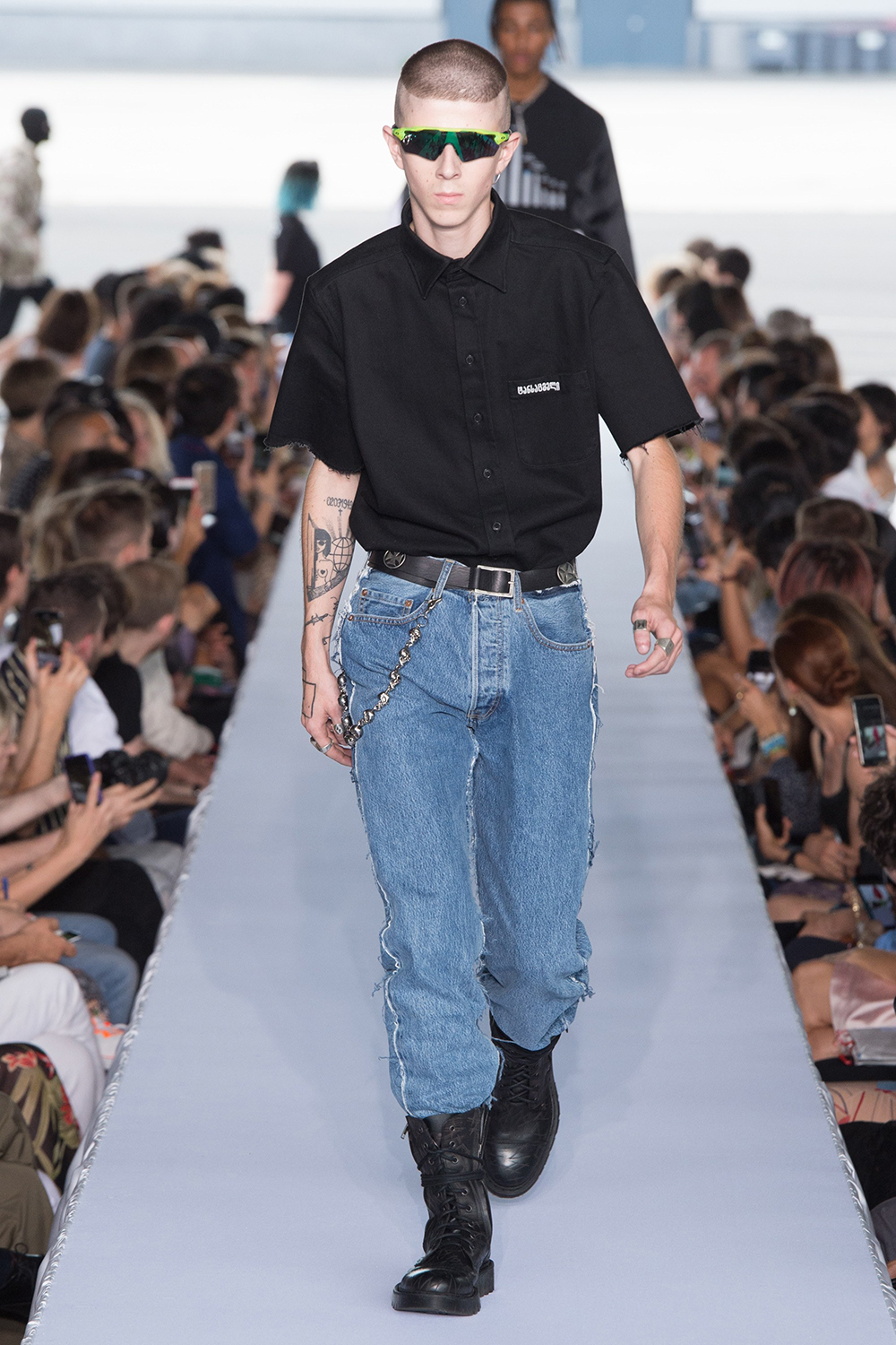 vetements-spring-summer-2019-paris-couture-week-66 - ICON
