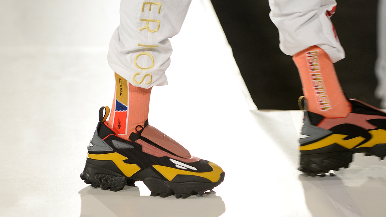 Polo Posesión heno Here's how to cop the Reebok x Pyer Moss collaborative sneakers from the  SS/20 runway - ICON