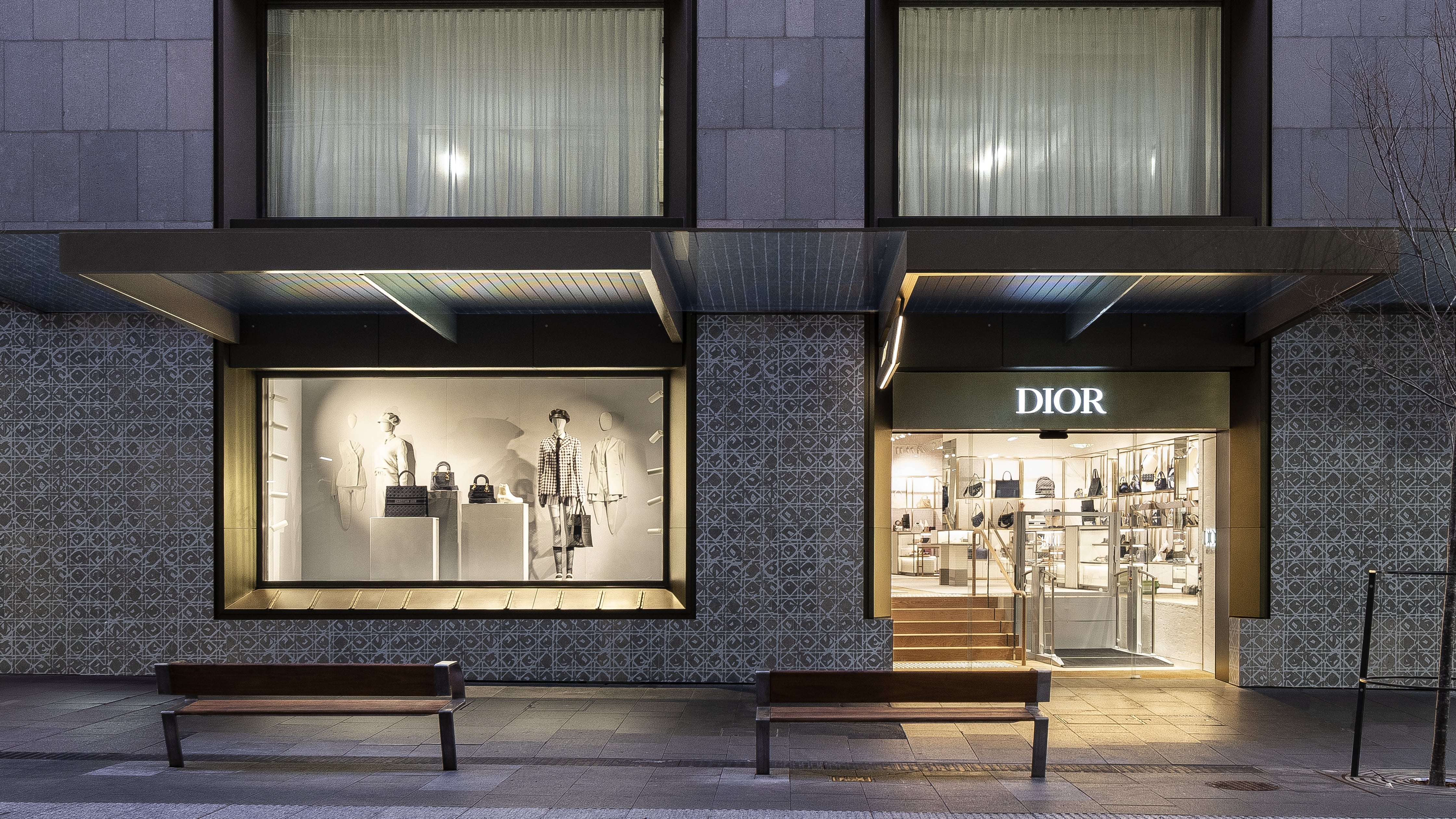 Take A Tour Through The Newest Home Of Dior - ICON