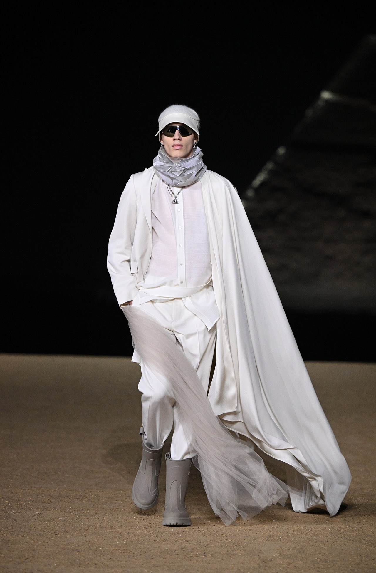 Kim Jones Makes History With Dior Menswear Fall 2023 In Cairo