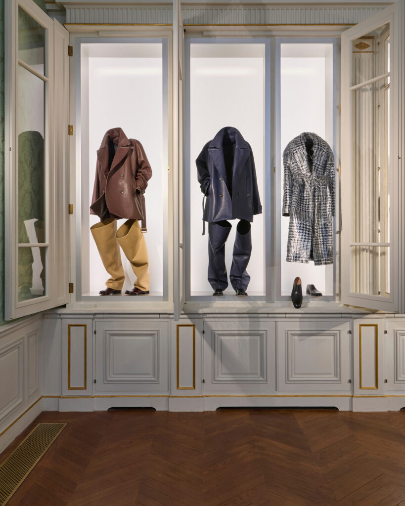 LOEWE's FW25 Presentation Takes You On A Mind-Bending Journey Through ...