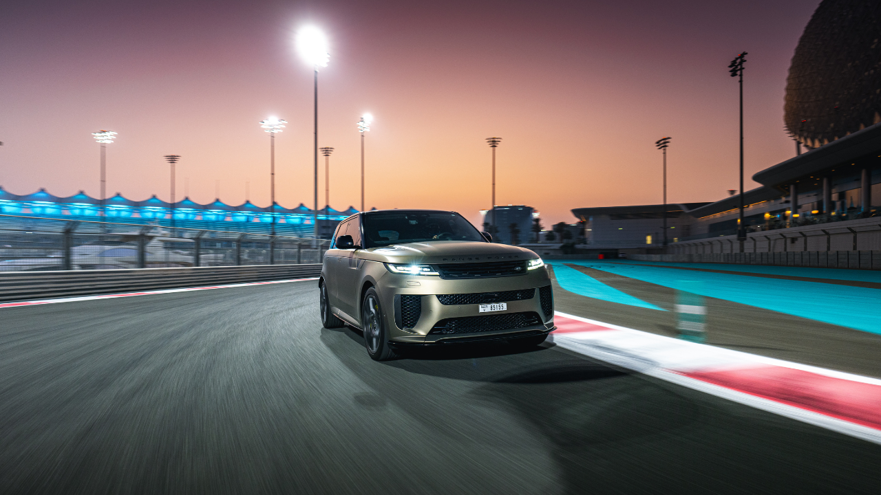 Range Rover Sport SV Yas Marina lap record
